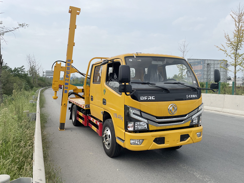 东风国六护栏抢修车